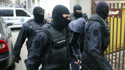 Traficanții de droguri, asaltați de polițiști: 1.700 de percheziții și capturi record de cocaină