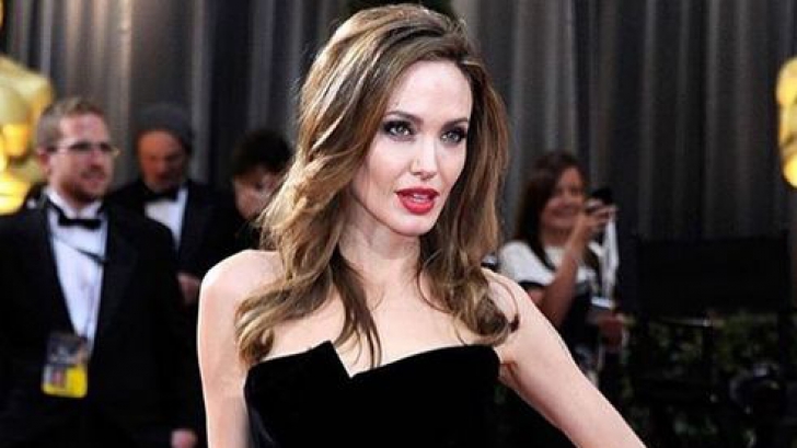Angelina Jolie, în pericol de moarte după divorţul de Brad Pitt? Apropiaţii se tem pentru viaţa ei 