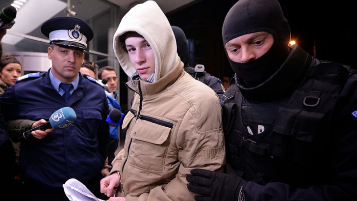 Tânărul din Craiova, acuzat de propagandă ISIS, a fost reţinut