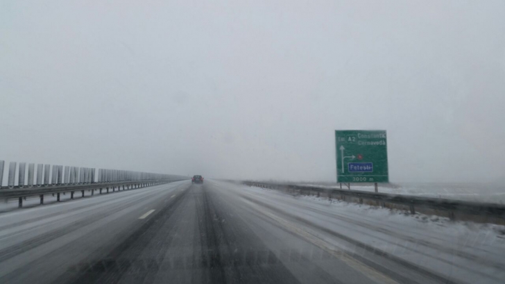 Traficul pe Autostrada Soarelui A2, deviat din cauza poleiului