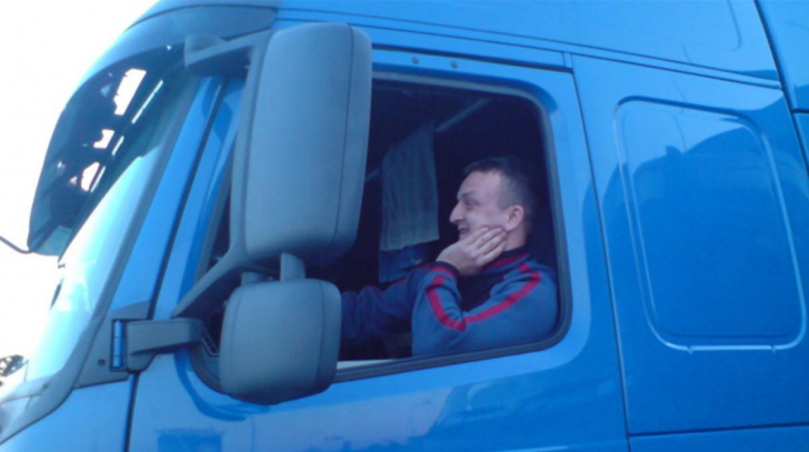 Atentatul din Berlin. Șoferul de camion, condus pe ultimul drum într-un sat din Polonia