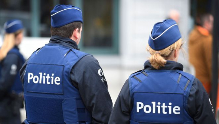Un adolescent în vârstă de 14 ani înarmat cu explozibil, arestat la Bruxelles