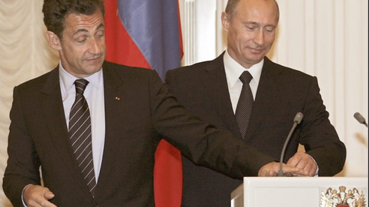 Sarkozy, umilit de Putin. Ce i-a spus liderul rus la Summitul G8
