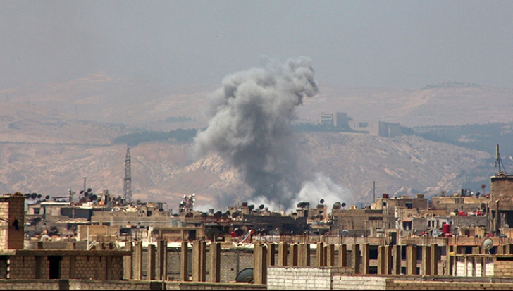 Explozii violente pe un aeroport militar din Siria. Posibil atac israelian