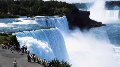 Horror! Cum arată Cascada Niagara secată. Ce au găsit inginerii americani sub apă e îngrozitor