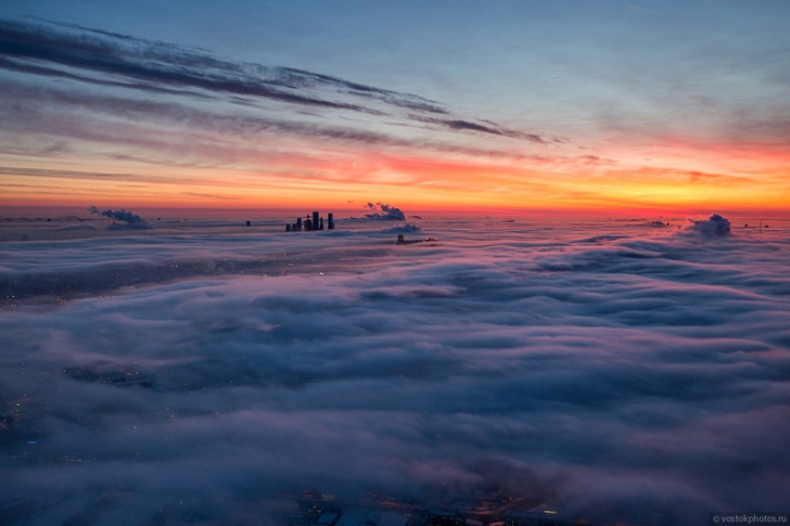 Orașul de deasupra norilor: imagini fantastice