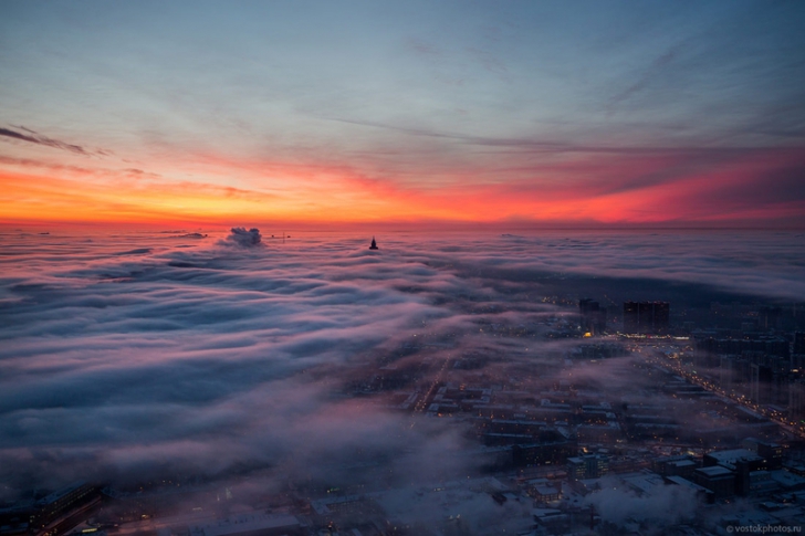 Orașul de deasupra norilor: imagini fantastice