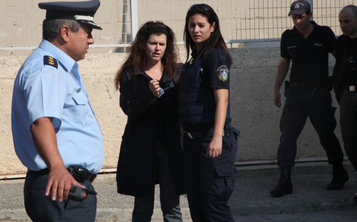 Una dintre cele mai căutate TERORISTE din Europa, arestată. Cine este femeia