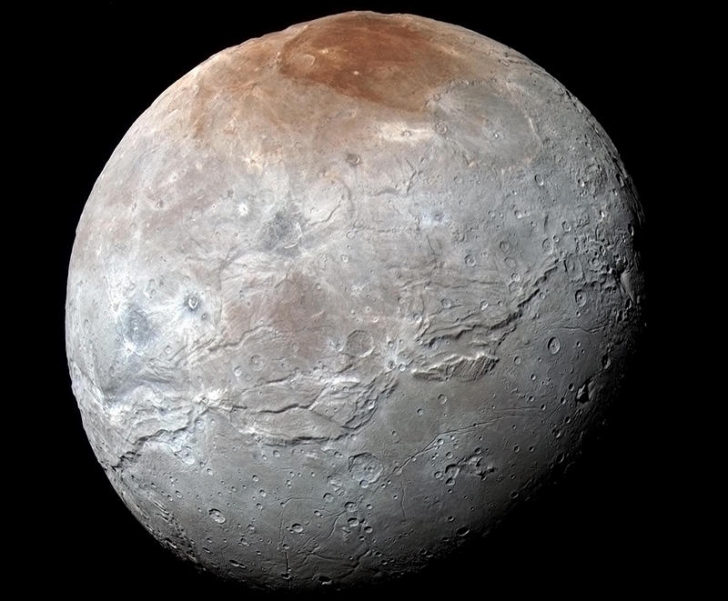 Cele mai noi imagini cu Pluto, cea mai îndepărtată Planetă a Sistemului Solar