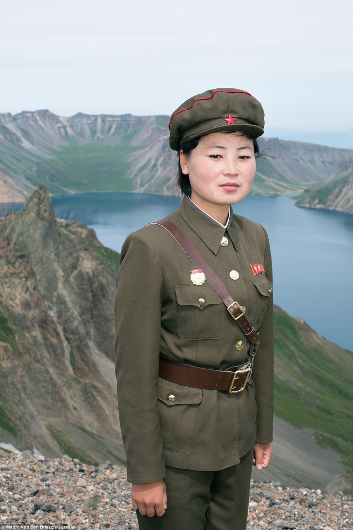 Fotografiile pe care autorităţile din Coreea de Nord le vor DISTRUSE. Cum arată viaţa de zi cu zi 
