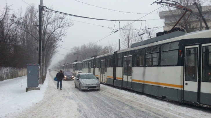 Circulația tramvaielor de pe linia 41 a fost blocată miercuri dimineață