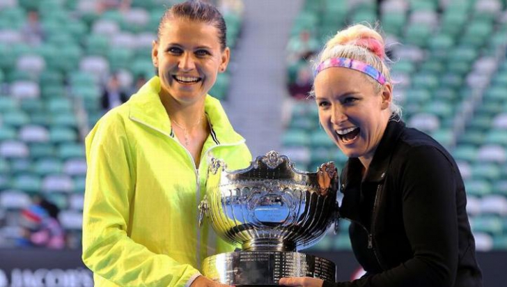 Australian Open 2017. Safarova și Mattek-Sands au cucerit trofeul la dublu feminin 