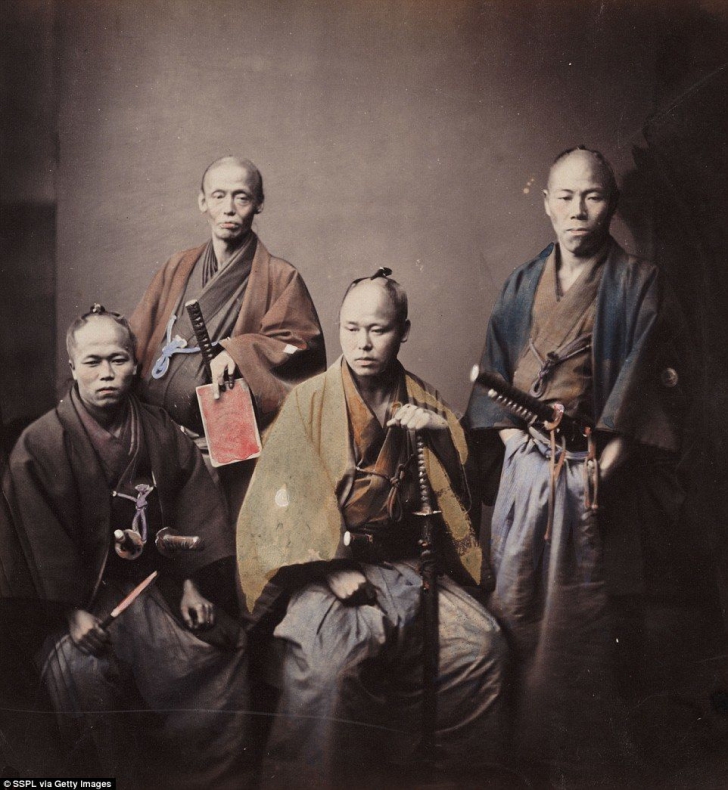 Japonezii au publicat poze vechi de 130 de ani cu războinicii samurai. Cum arătau ei, de fapt