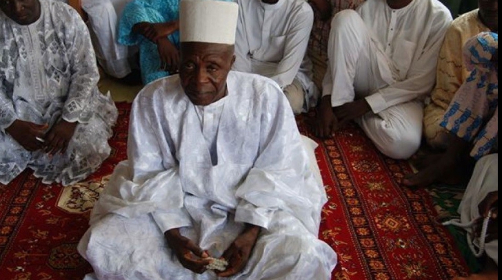 Povestea bărbatului de 92 de ani, care este căsătorit cu 97 de femei și are 150 de copii