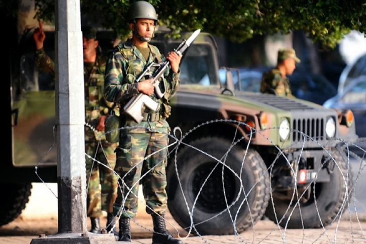 ATENTAT SINUCIGAŞ la o bază militară: cel puţin 37 de morţi