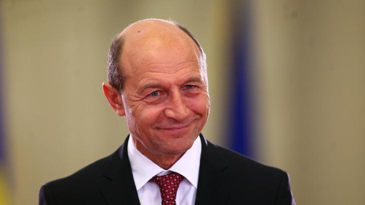 Traian Băsescu îl dă în judecată pe Igor Dodon, președintele Republicii Moldova