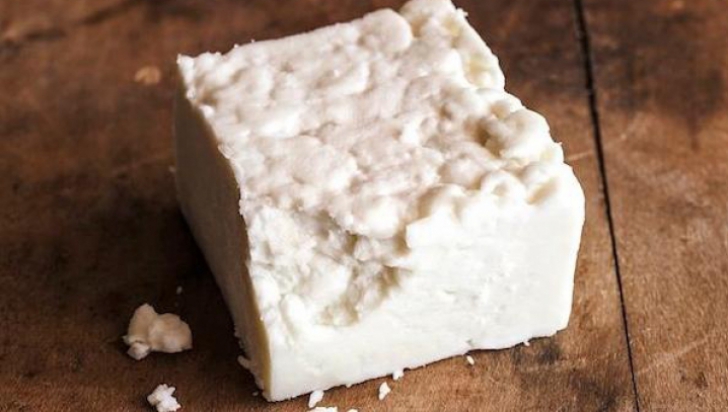Cum deosebim brânza de Sibiu de falsurile de pe piaţă