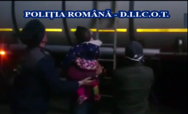 Percheziții de amploare ale DIICOT. Este vizată o rețea de traficanți de migranți cu ramificații