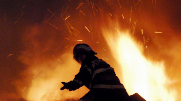 Ultimă oră! Incendiu într-o cladire Serviciului Voluntar pentru Situații de Urgență Braşov