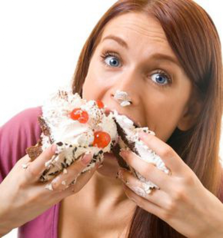 Cele mai frecvente minciuni pe care şi le spun oamenii când se ingraşă, pentru a amâna dietele 