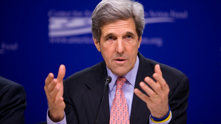 John Kerry, printre politicienii care s-au alăturat Marşului Femeilor de la Washington