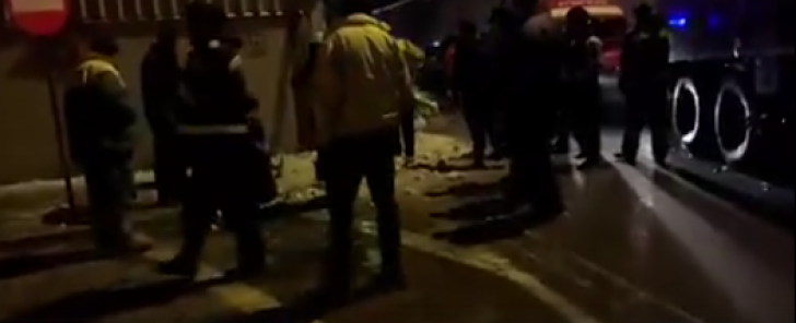 Incendiu la un mare mall din București. Două persoane au ajuns la spital