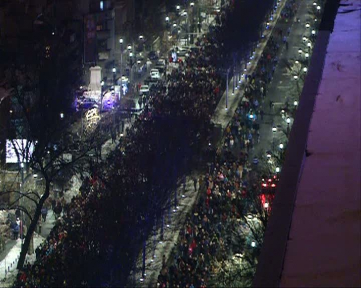 Protest masiv împotriva grațierii: 50.000 de oameni au mărșăluit prin ger în București 
