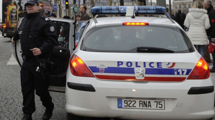 Un şofer român a ameninţat poliţişti francezi că îi va ucide cu mitraliera