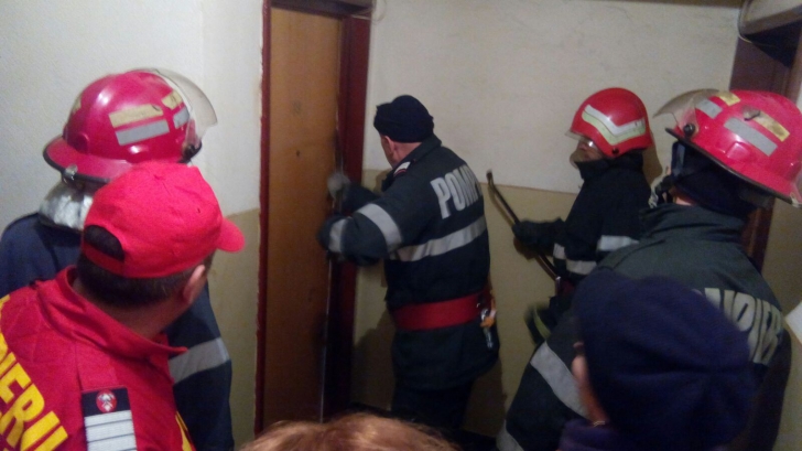 Pompierii au găsit două persoane moarte într-o locuinţă din Constanţa