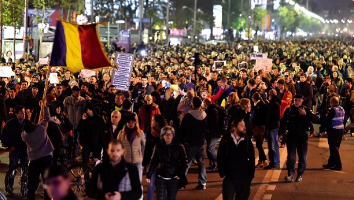 Proteste MASIVE în România! Care sunt cele mai scandate lozinci