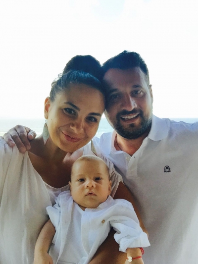 Alexandra Păcuraru, îndrăgostită de viața de mămică! Când va reveni pe micile ecrane