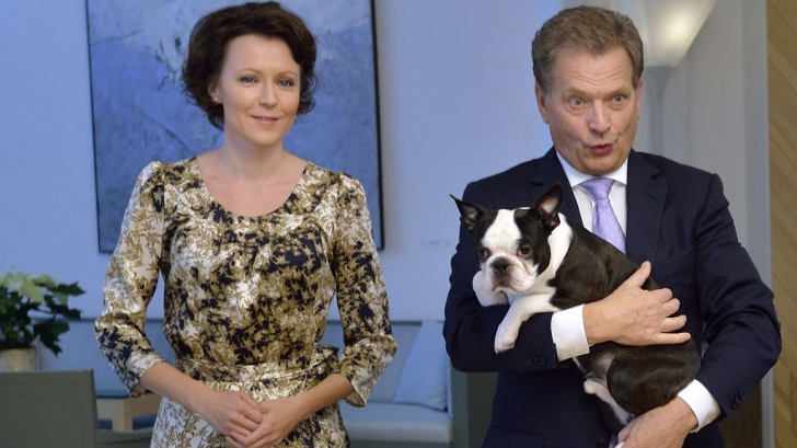 Cum a devenit câinele preşedintelui din Finlanda un FENOMEN pe internet