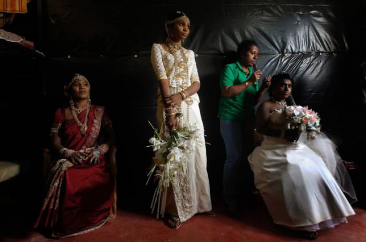 Cum se îmbracă miresele din diferite colţuri ale lumii în ziua nunţii. Cele mai extravagante porturi