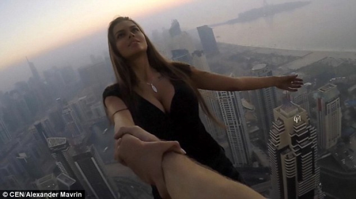 Prostie extremă: "Regina Instagramului" din Rusia ar face orice pentru o fotografie. Cu ce se laudă