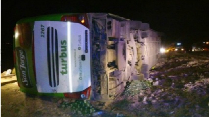 Accident GROAZNIC în Argentina: 19 morţi şi 20 de răniţi,după ce un autocar a căzut într-o prăpastie