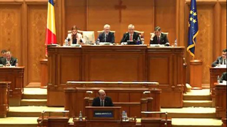 Băsescu, dialog năucitor cu Tăriceanu. Parlamentarii au râs minute în șir