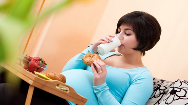 Alimente de evitat în timpul sarcinii. Vezi ce trebuie evitat pentru sănătatea ta și a bebelușului 