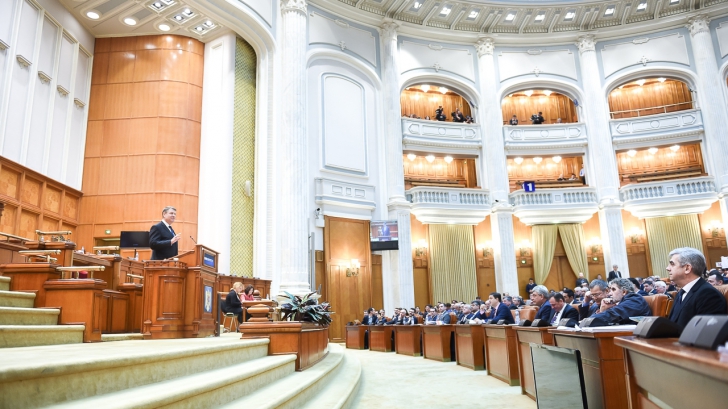 Imagini de la discursul preşedintelui Iohannis în Parlament
