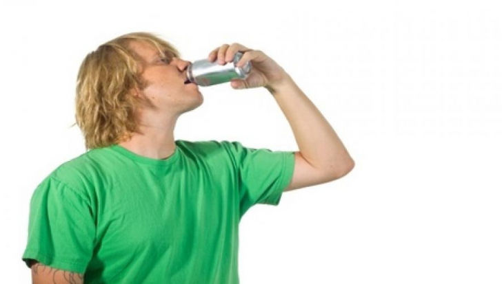 Ce se întâmplă în corpul tău când consumi băuturi energizante 