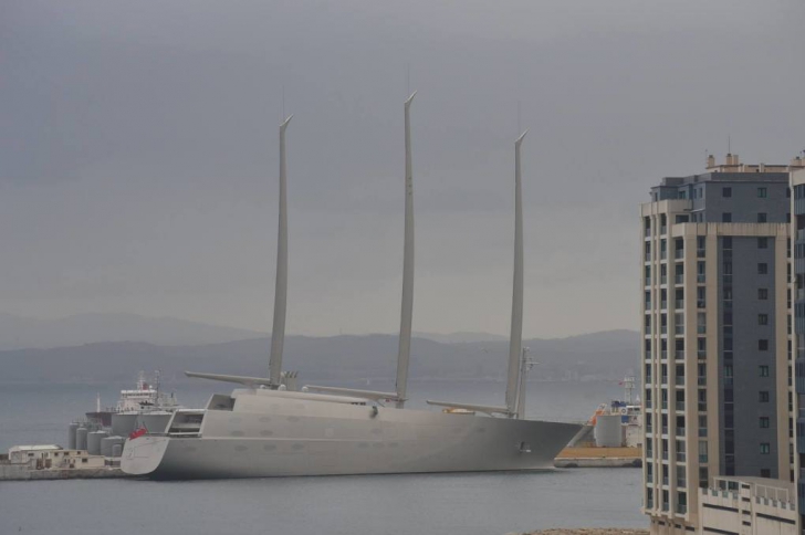 Cel mai mare yacht cu pânze din lume, deţinut de un miliardar rus, CONFISCAT pentru datorii