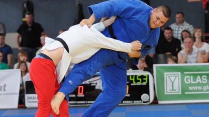 Judokanii lotului olimpic de tineret se pregătesc intens pentru competiţiile din acest