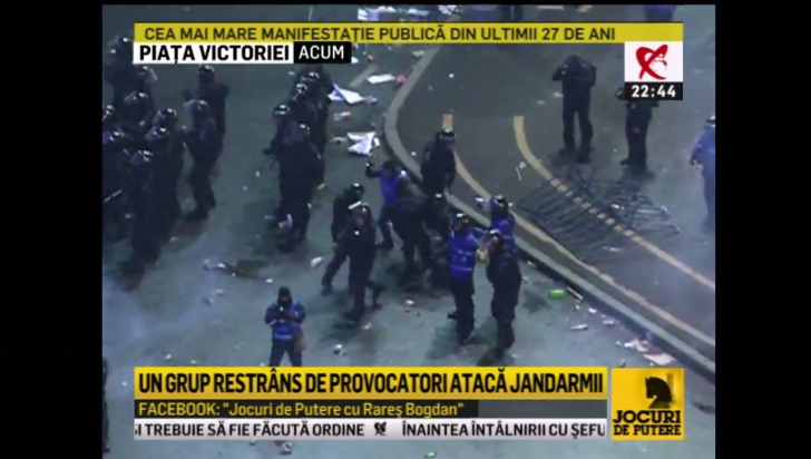 Protest imens și pașnic la București, sfârșit cu incidente: 8 răniţi. 20 de ultraşi, reţinuţi