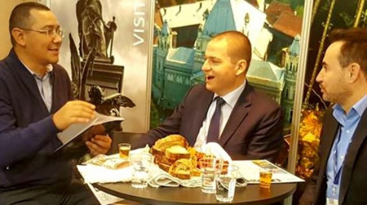 Victor Ponta, fotografiat alături de primarul Aradului, Gheorghe Falcă. Ce au discutat