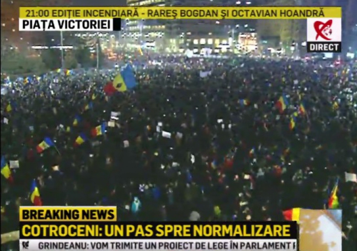 A cincea zi de protest în Bucureşti. 170.000 de oameni, în stradă. Au strigat: "Anulaţi şi plecaţi" 