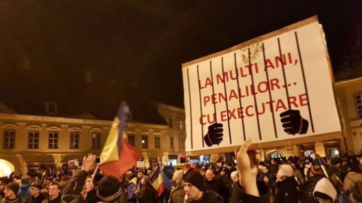 Protestatarii de la Sibiu au o nouă strategie: Cum se vor desfăşura manifestaţiile de acum înainte