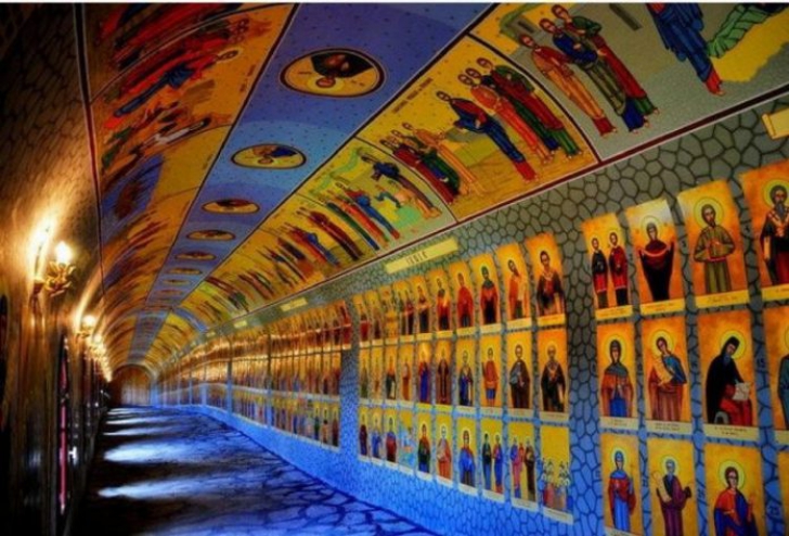 Tunelul celor 365 de sfinți