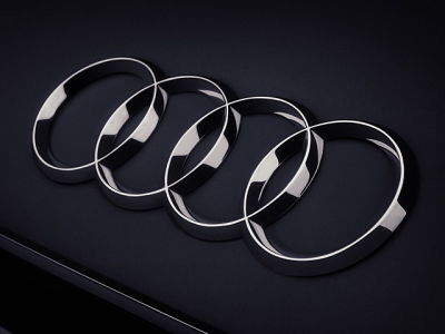 Audi dezvoltă modelul Q4. Cum arată fratele mai mic al lui Q7 şi Q5. Controlezi funcţii prin gesturi