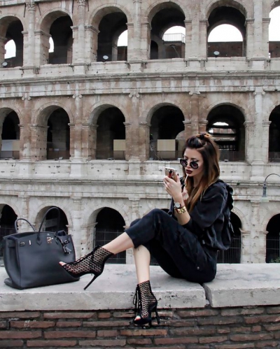 Cea mai frumoasă bunică din lume! Arată ca la 20 de ani și toți bărbații o doresc