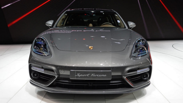 Porsche a lansat primul model BREAK din istoria sa.Panamera Sport Turismo prezintă un design fabulos
