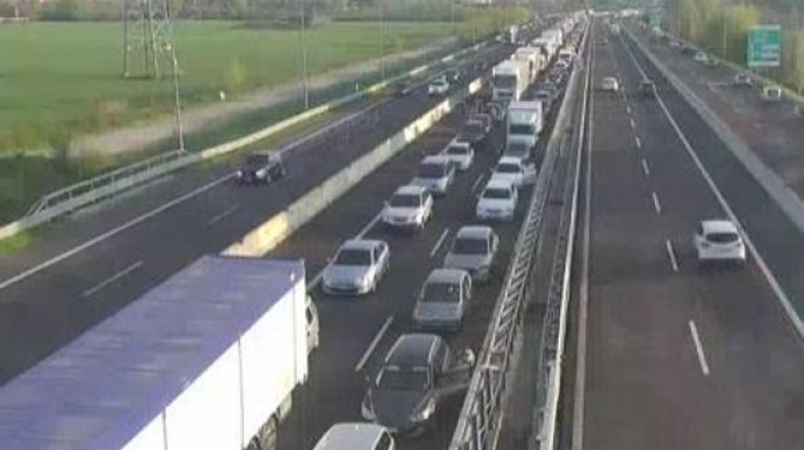Zeci de răniţi în urma unui grav accident produs pe o autostradă din Italia